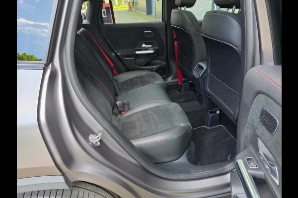 Mercedes-Benz GLA AMG 35 4MATIC / PANO / MATTE GREY / LEDER-ALCANTARA / CAMERA / KEYLESS / BURMESTER / CARPLAY / 21 INCH !
