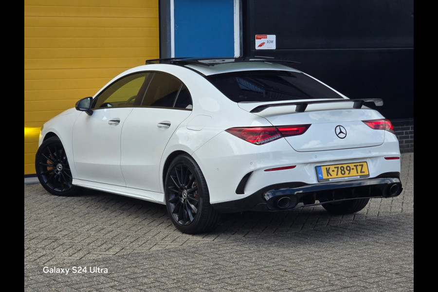 Mercedes-Benz CLA-Klasse 250 AMG 45 Look / Aut / 224 PK / Memory / Elek Stoelen / Navi / Camera / Sfeerverlichting / Panoramadak