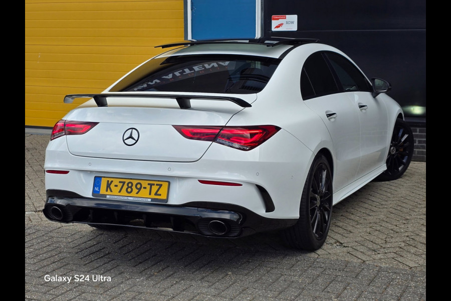Mercedes-Benz CLA-Klasse 250 AMG 45 Look / Aut / 224 PK / Memory / Elek Stoelen / Navi / Camera / Sfeerverlichting / Panoramadak