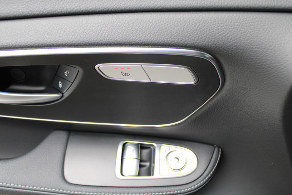 Mercedes-Benz V-Klasse 300d / XXL / DC / Black Edition / 2x Elec Schuifdeur / 360 Camera / Vol Opties / NIEUWSTAAT