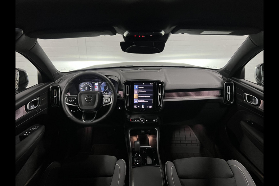 Volvo XC40 1.5 T5 Plug-in hybrid Plus Dark Stuur-/stoelverwarming | 360 camera | Memory | Harman/Kardon | Cruise Control | Carplay