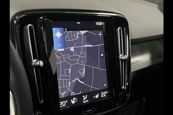 Volvo XC40 1.5 T5 Plug-in hybrid Plus Dark Stuur-/stoelverwarming | 360 camera | Memory | Harman/Kardon | Cruise Control | Carplay
