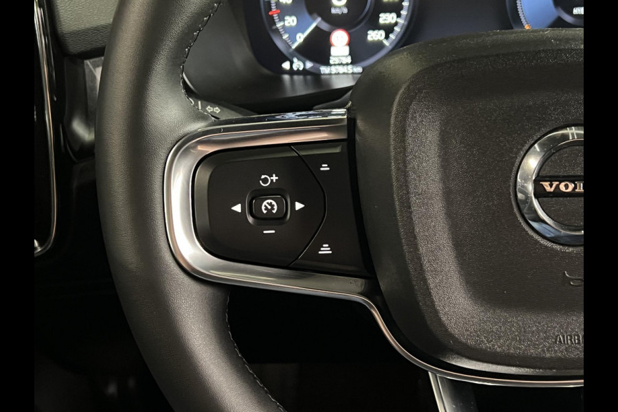 Volvo XC40 1.5 T5 Plug-in hybrid Plus Dark Stuur-/stoelverwarming | 360 camera | Memory | Harman/Kardon | Cruise Control | Carplay