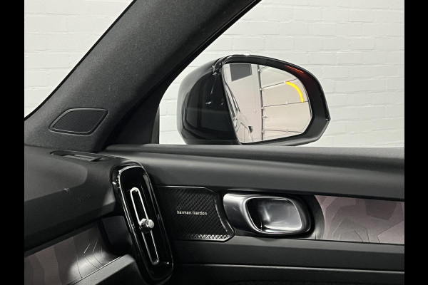 Volvo XC40 1.5 T5 Plug-in hybrid Plus Dark Stuur-/stoelverwarming | 360 camera | Memory | Harman/Kardon | Cruise Control | Carplay