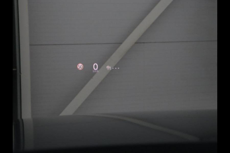 Mazda 3 2.0 e-SkyActiv-X M Hybrid 186 Luxury | Dieprood leder | 360 Camera | Head-Up | Stoelverwarming | Adaptive cruise | Memory | Carplay | Navigatie | Keyless | Full LED | Stuurverwarming