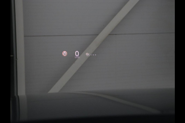 Mazda 3 2.0 e-SkyActiv-X M Hybrid 186 Luxury | Dieprood leder | 360 Camera | Head-Up | Stoelverwarming | Adaptive cruise | Memory | Carplay | Navigatie | Keyless | Full LED | Stuurverwarming