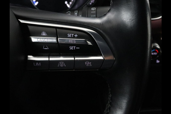 Mazda 3 2.0 e-SkyActiv-X M Hybrid 186 Luxury | Dieprood leder | 360 Camera | Head-Up | Stoelverwarming | Adaptive cruise | Memory | Carplay | Navigatie | Keyless | Full LED | Stuurverwarming