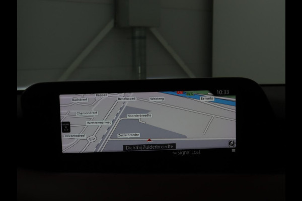 Mazda 3 2.0 e-SkyActiv-X M Hybrid 186 Luxury | Dieprood leder | 360 Camera | Head-Up | Stoelverwarming | Adaptive cruise | Memory | Carplay | Navigatie | Keyless | Full LED | Stuurverwarming
