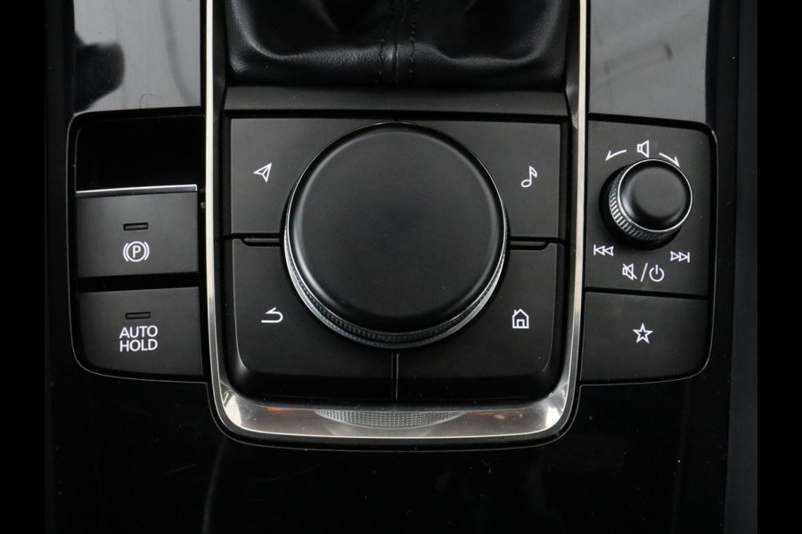 Mazda 3 2.0 e-SkyActiv-X M Hybrid 186 Luxury | Dieprood leder | 360 Camera | Head-Up | Stoelverwarming | Adaptive cruise | Memory | Carplay | Navigatie | Keyless | Full LED | Stuurverwarming