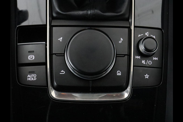 Mazda 3 2.0 e-SkyActiv-X M Hybrid 186 Luxury | Dieprood leder | 360 Camera | Head-Up | Stoelverwarming | Adaptive cruise | Memory | Carplay | Navigatie | Keyless | Full LED | Stuurverwarming