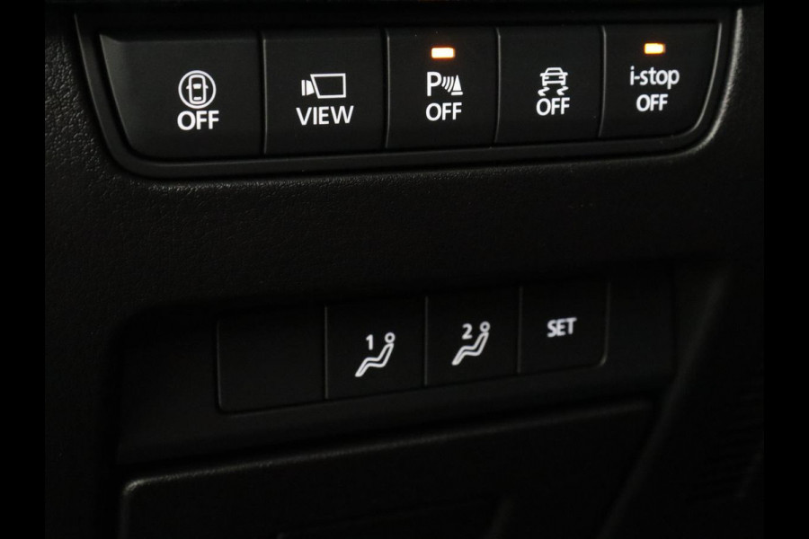 Mazda 3 2.0 e-SkyActiv-X M Hybrid 186 Luxury | Dieprood leder | 360 Camera | Head-Up | Stoelverwarming | Adaptive cruise | Memory | Carplay | Navigatie | Keyless | Full LED | Stuurverwarming
