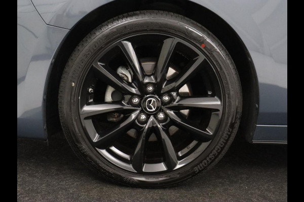 Mazda 3 2.0 e-SkyActiv-X M Hybrid 186 Luxury | Dieprood leder | 360 Camera | Head-Up | Stoelverwarming | Adaptive cruise | Memory | Carplay | Navigatie | Keyless | Full LED | Stuurverwarming