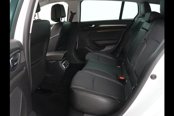 Renault Mégane 1.3 TCe Bose | Automaat | Adaptive cruise | Camera | Carplay | Navigatie | Park Assist | Keyless | Side Assist | Climate control | Bluetooth | Half leder | Getint glas
