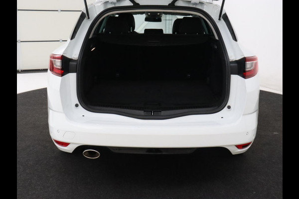 Renault Mégane 1.3 TCe Bose | Automaat | Adaptive cruise | Camera | Carplay | Navigatie | Park Assist | Keyless | Side Assist | Climate control | Bluetooth | Half leder | Getint glas