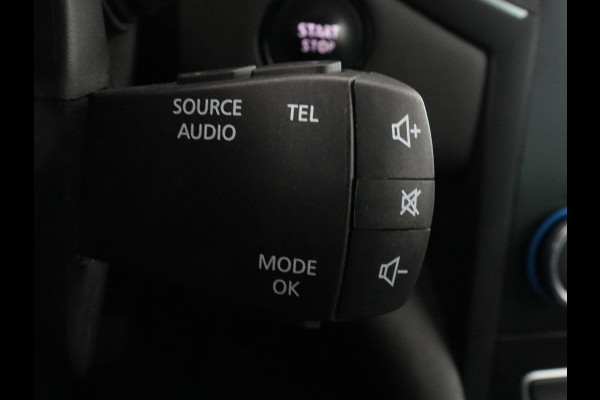 Renault Mégane 1.3 TCe Bose | Automaat | Adaptive cruise | Camera | Carplay | Navigatie | Park Assist | Keyless | Side Assist | Climate control | Bluetooth | Half leder | Getint glas