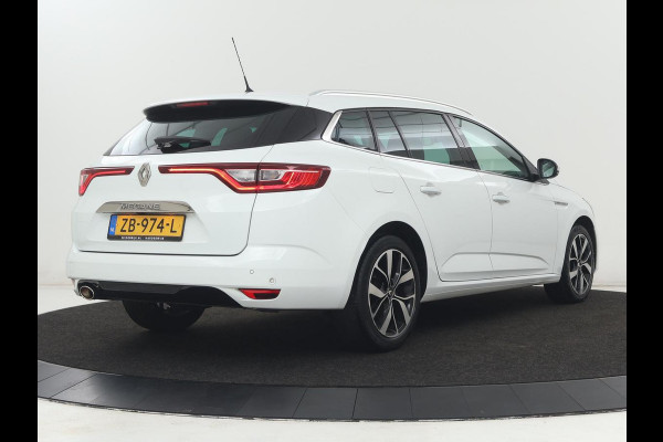 Renault Mégane 1.3 TCe Bose | Automaat | Adaptive cruise | Camera | Carplay | Navigatie | Park Assist | Keyless | Side Assist | Climate control | Bluetooth | Half leder | Getint glas