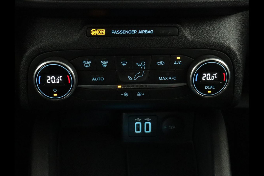 Ford Focus 1.0 EcoBoost Hybrid Active | Trekhaak | Camera | Carplay | Navigatie | Full LED | Keyless | DAB | Climate control | Parkeerhulp | Cruise control | Bluetooth