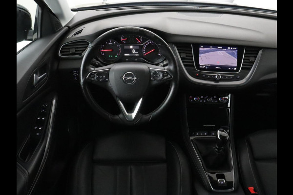 Opel Grandland X 1.2 Turbo Innovation | Stoelventilatie | Leder | Trekhaak | Camera | Carplay | Side Assist | Stoelverwarming | Full LED | Keyless | Climate control | Navigatie | Cruise control