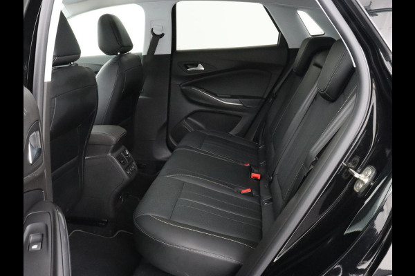 Opel Grandland X 1.2 Turbo Innovation | Stoelventilatie | Leder | Trekhaak | Camera | Carplay | Side Assist | Stoelverwarming | Full LED | Keyless | Climate control | Navigatie | Cruise control