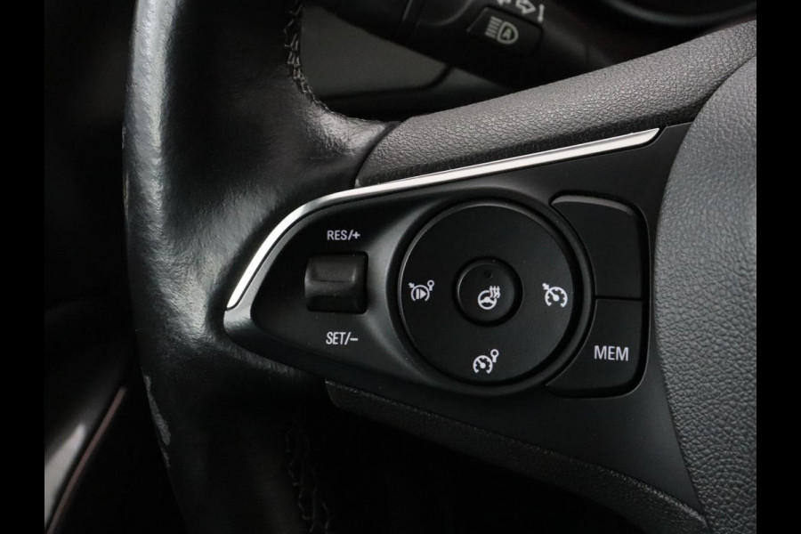 Opel Grandland X 1.2 Turbo Innovation | Stoelventilatie | Leder | Trekhaak | Camera | Carplay | Side Assist | Stoelverwarming | Full LED | Keyless | Climate control | Navigatie | Cruise control