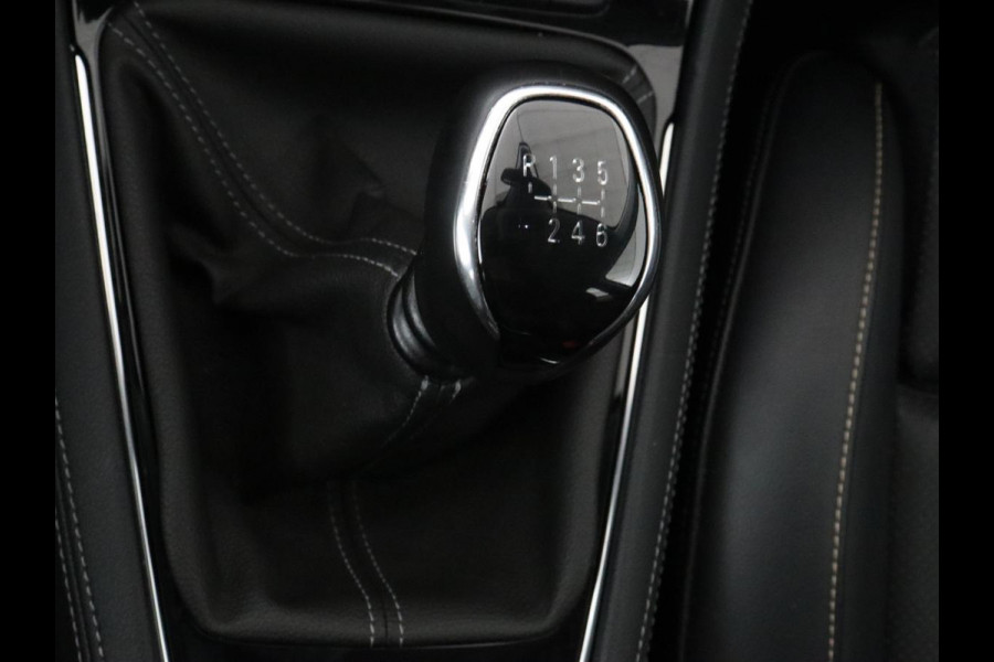 Opel Grandland X 1.2 Turbo Innovation | Stoelventilatie | Leder | Trekhaak | Camera | Carplay | Side Assist | Stoelverwarming | Full LED | Keyless | Climate control | Navigatie | Cruise control