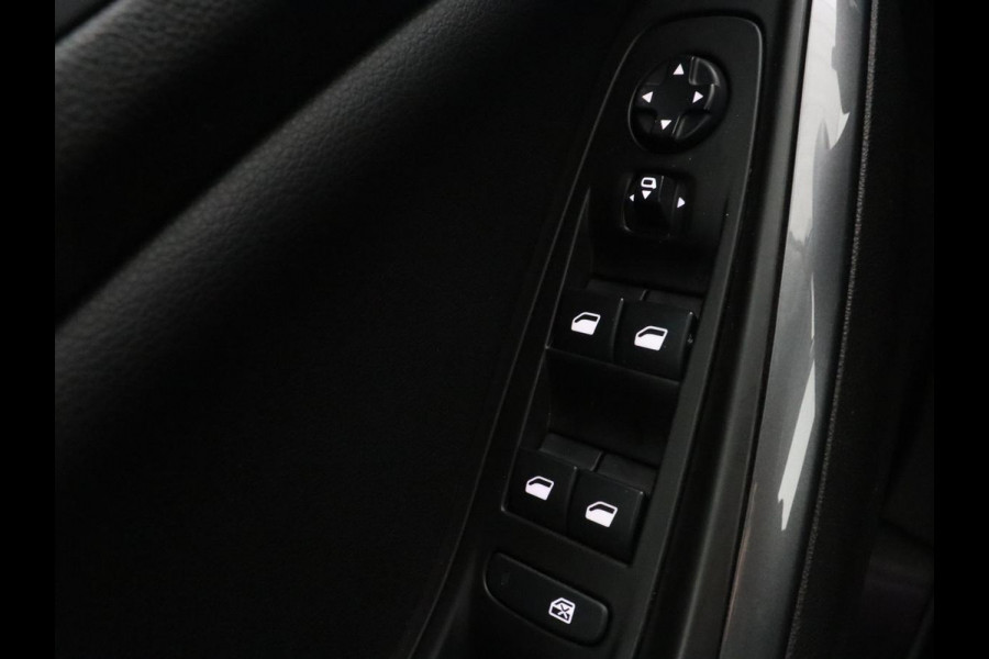 Opel Grandland X 1.2 Turbo Innovation | Stoelventilatie | Leder | Trekhaak | Camera | Carplay | Side Assist | Stoelverwarming | Full LED | Keyless | Climate control | Navigatie | Cruise control