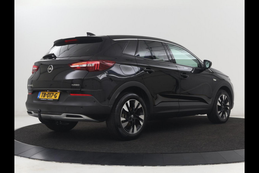 Opel Grandland X 1.2 Turbo Innovation | Stoelventilatie | Leder | Trekhaak | Camera | Carplay | Side Assist | Stoelverwarming | Full LED | Keyless | Climate control | Navigatie | Cruise control