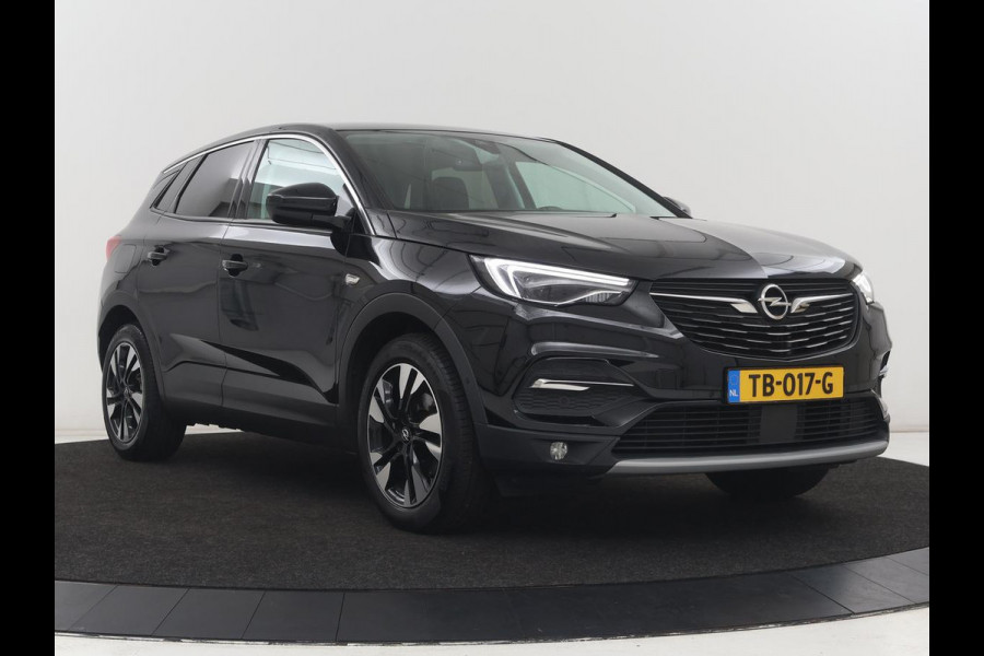 Opel Grandland X 1.2 Turbo Innovation | Stoelventilatie | Leder | Trekhaak | Camera | Carplay | Side Assist | Stoelverwarming | Full LED | Keyless | Climate control | Navigatie | Cruise control