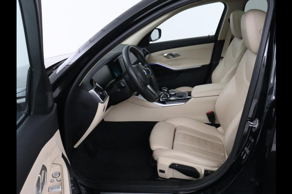 BMW 3-serie 330i High Executive | Panoramadak | Sport Line | Leder | Stoelverwarming | Trekhaak | Carplay | Live Cockpit | Camera | Navigatie | Sfeerverlichting | Park Assist | Sportstoelen | Climate control