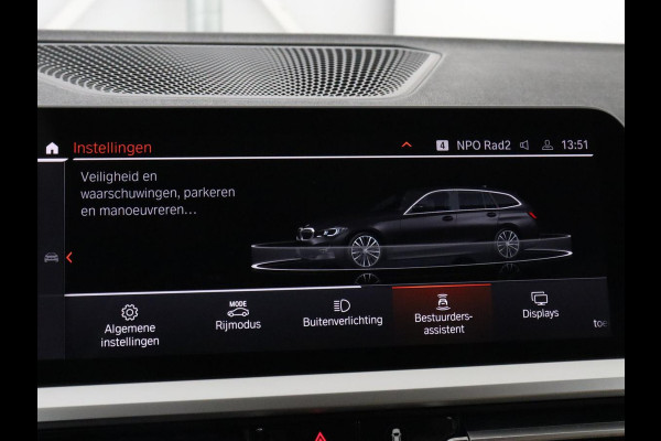 BMW 3-serie 330i High Executive | Panoramadak | Sport Line | Leder | Stoelverwarming | Trekhaak | Carplay | Live Cockpit | Camera | Navigatie | Sfeerverlichting | Park Assist | Sportstoelen | Climate control