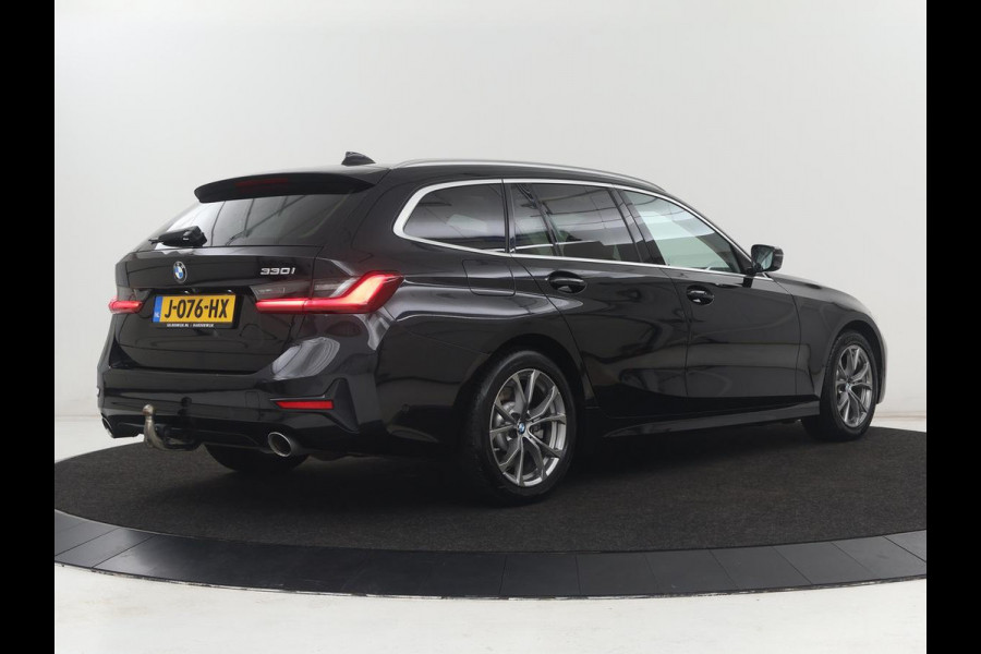 BMW 3-serie 330i High Executive | Panoramadak | Sport Line | Leder | Stoelverwarming | Trekhaak | Carplay | Live Cockpit | Camera | Navigatie | Sfeerverlichting | Park Assist | Sportstoelen | Climate control