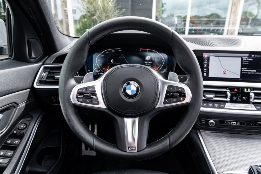 BMW 3-serie 330i High Executive Edition I Dravit Grau I M Pakket I 360 I Nap I Panoramadak