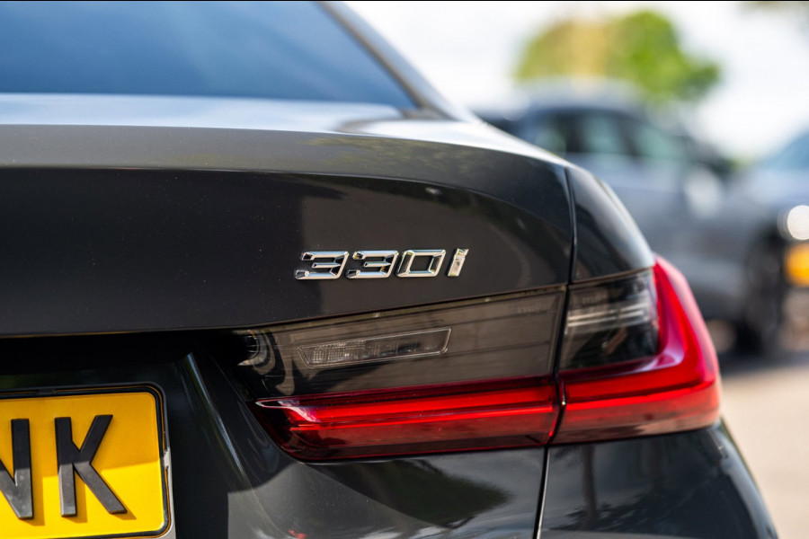 BMW 3-serie 330i High Executive Edition I Dravit Grau I M Pakket I 360 I Nap I Panoramadak