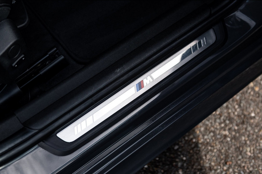 BMW 3-serie 330i High Executive Edition I Dravit Grau I M Pakket I 360 I Nap I Panoramadak