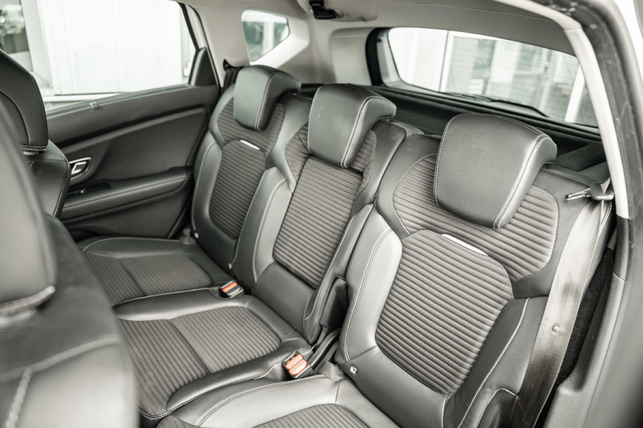 Renault Scénic 1.3 TCe Intens | Automaat | Navi | 1800kg trekgewicht