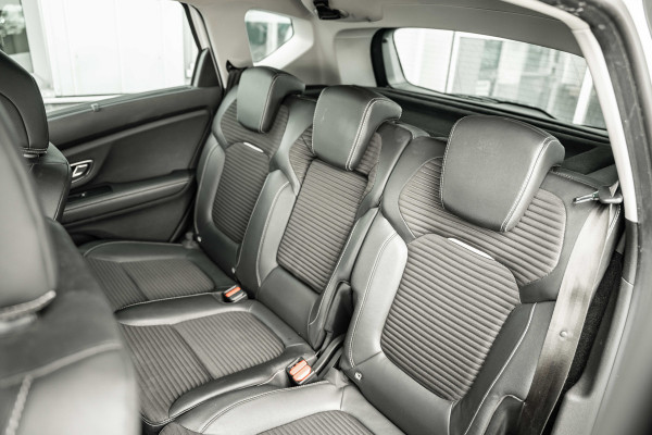 Renault Scénic 1.3 TCe Intens | Automaat | Navi | 1800kg trekgewicht