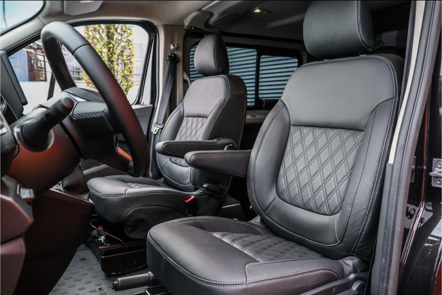 Renault Trafic 2.0 170 PK L2H1 DC | Dubbel Cabine | Navigatie | Blind Spot | Camera | CarPlay | Trekhaak | Stoelverwarming | Virtual Cockpit | 5-Zitter | Dubbel cabine | NAP Logisch | NL Auto