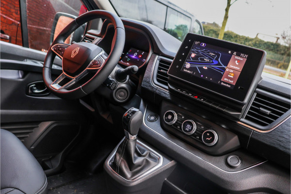 Renault Trafic 2.0 170 PK L2H1 DC | Dubbel Cabine | Navigatie | Blind Spot | Camera | CarPlay | Trekhaak | Stoelverwarming | Virtual Cockpit | 5-Zitter | Dubbel cabine | NAP Logisch | NL Auto