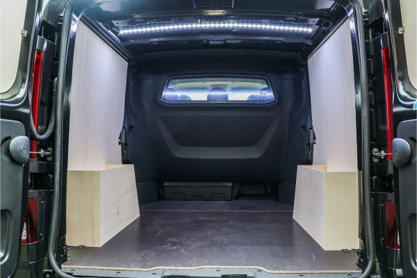 Renault Trafic 2.0 170 PK L2H1 DC | Dubbel Cabine | Navigatie | Blind Spot | Camera | CarPlay | Trekhaak | Stoelverwarming | Virtual Cockpit | 5-Zitter | Dubbel cabine | NAP Logisch | NL Auto