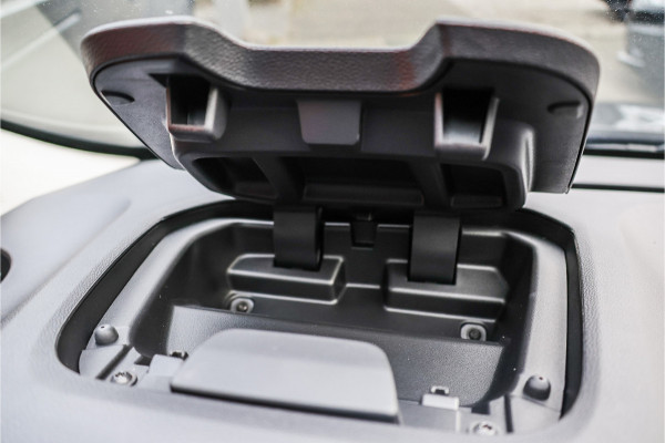 Renault Trafic 2.0 170 PK L2H1 DC | Dubbel Cabine | Navigatie | Blind Spot | Camera | CarPlay | Trekhaak | Stoelverwarming | Virtual Cockpit | 5-Zitter | Dubbel cabine | NAP Logisch | NL Auto