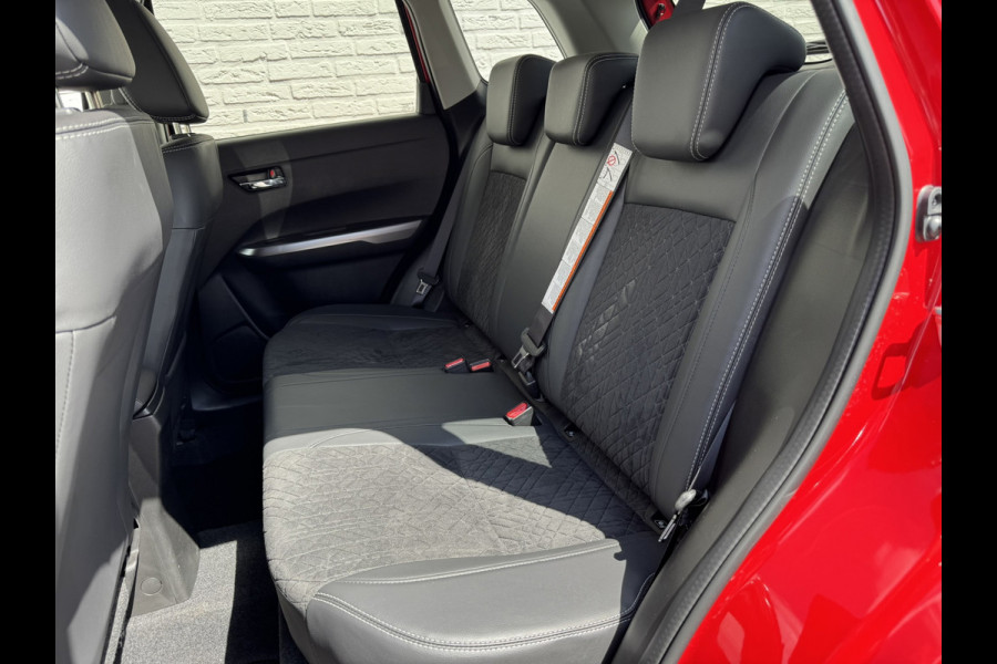 Suzuki Vitara 1.5 Hybrid Automaat Adapt Cruise Camera+PDC Carplay Stoelverwarming