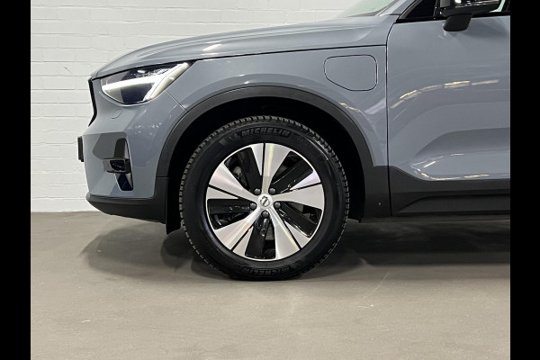 Volvo XC40 1.5 T4 Plug-in hybrid Plus Dark Adapt. cruise | Stuur-/stoelverwarming | Achteruitrij camera | Harman/Kardon | Memory | Carplay