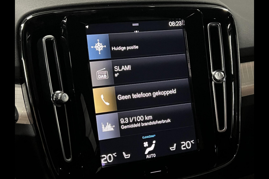 Volvo XC40 1.5 T4 Plug-in hybrid Plus Dark Adapt. cruise | Stuur-/stoelverwarming | Achteruitrij camera | Harman/Kardon | Memory | Carplay