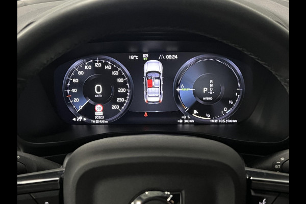 Volvo XC40 1.5 T4 Plug-in hybrid Plus Dark Adapt. cruise | Stuur-/stoelverwarming | Achteruitrij camera | Harman/Kardon | Memory | Carplay
