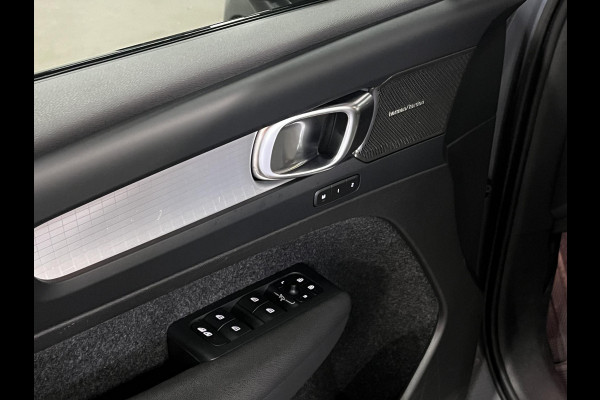 Volvo XC40 1.5 T4 Plug-in hybrid Plus Dark Adapt. cruise | Stuur-/stoelverwarming | Achteruitrij camera | Harman/Kardon | Memory | Carplay