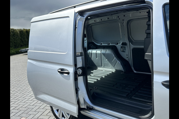 Volkswagen Caddy Cargo Maxi 2.0 TDI 122 PK DSG STYLE / AUTOMAAT / L2 MAXI / STOELVERWARIMG / AFN. TREKHAAK / LED / ACHTERKLEP / CRUISE / AIRCO