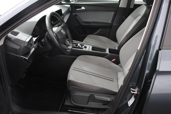 Seat Leon Sportstourer 1.5 eTSI 150pk DSG Style Navigatie Apple Carplay/Android Auto Parkeersensor achter Adaptive Cruise Control Stoelverwarming