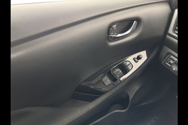 Nissan Leaf N-Connecta 40 kWh (INCL-BTW) Aut. *HEATPUMP | NAVI-FULLMAP | TOPVIEW | KEYLESS | BLINDSPOT |  DIGI-COCKPIT | HEATED-COMFORTSEATS | DAB | PRIVACYGLASS | ECC | ADAPTIVE-CRUISE | PDC | CARPLAY | 16"ALU*