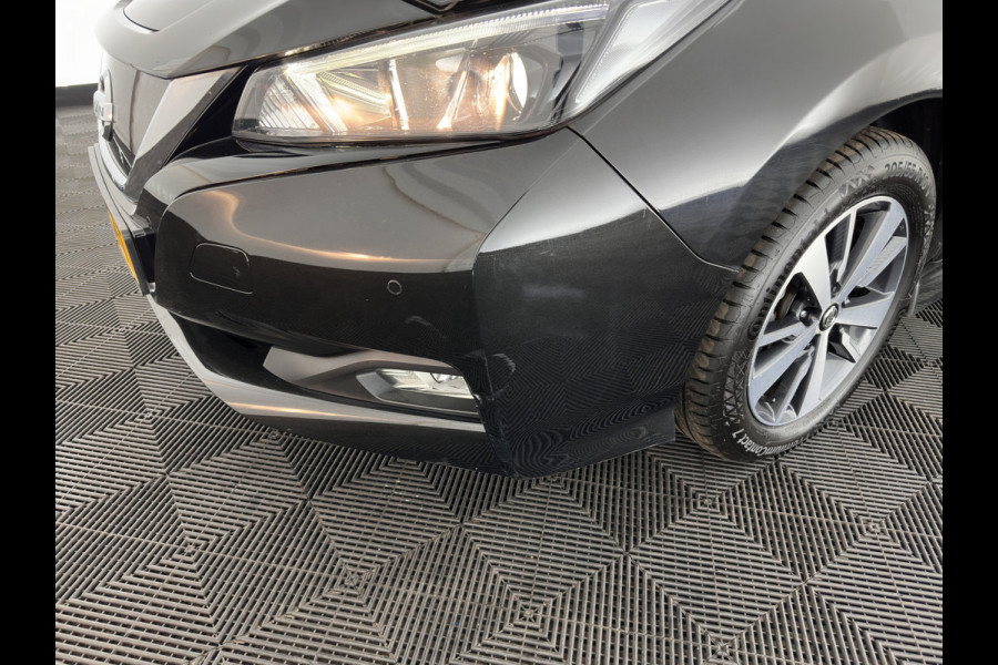 Nissan Leaf N-Connecta 40 kWh (INCL-BTW) Aut. *HEATPUMP | NAVI-FULLMAP | TOPVIEW | KEYLESS | BLINDSPOT |  DIGI-COCKPIT | HEATED-COMFORTSEATS | DAB | PRIVACYGLASS | ECC | ADAPTIVE-CRUISE | PDC | CARPLAY | 16"ALU*