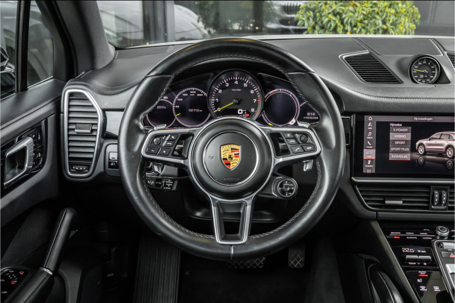 Porsche Cayenne 3.0 E-Hybrid - Sport Chrono + | Panorama | PDLS+ | Bose | Luchtvering